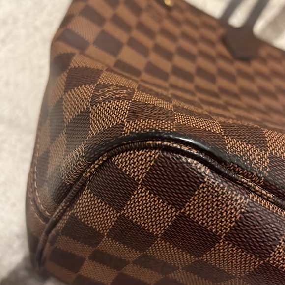 Louis Vuitton Neverfull MM - Picture 5 of 14